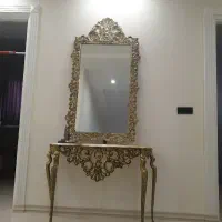 اینه وکنسول برنجی