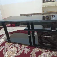 میز تلویزیون شیشه ای