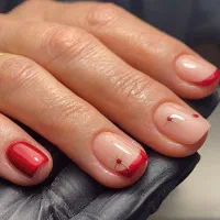 خدمات کاشت و ترمیم ناخن تخفیف ویژه