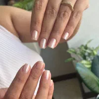 آفر ویژه ترمیم ناخن فقط(۳۰۰)