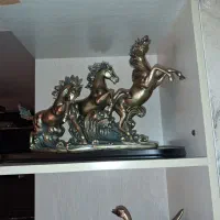 مجسمه گو و اسب