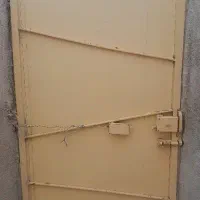 درب اهنی حیاط