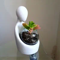 مجسمه گلدان فرشته نگهبان گل دکوری دستساز
