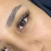 اکستنشن مژه آموزش و خدمات