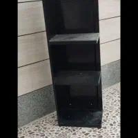 ویترین فروشی به عکس دوم نگاه کنید