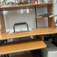 میز کامپیوتر سه طبقه چرخدار