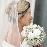 خدمات میکاپ و شنیون