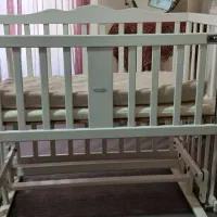 تخت گهواره ای نوزاد