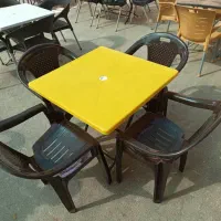 صندلی پلیمری دسته دار کد۴۵