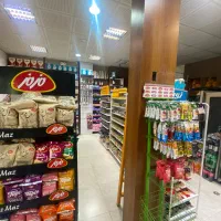 واگذاری-هایپرمارکت-فعال-با-کافی-بار-و-تجهیزات-کامل