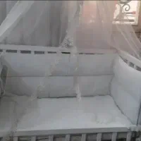 تخت‌کنار مادری