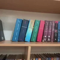 ۱۰۰ جلد رمان ایرانی از نویسنده های خوب