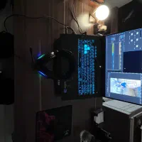 ادیتور با سیستم حداقل ۳۰میلیون