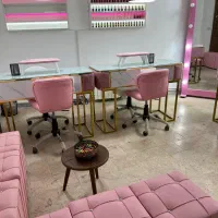 میز و صندلی ناخن