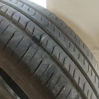 یک جفت لاستیک بارز۱۹۵/۱۵/۷۰
