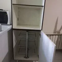 کابینت در حد نو با سوپر مارکت