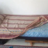 تخت فلزی یک نفره با دشک ملافه وبالش