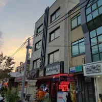 زیر-زمین-تجاری-بر-هشت-بهشت-شرقی-قابل-تبدیل