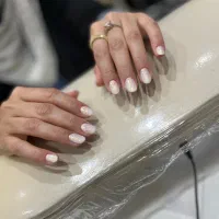 کاشت ناخن فقط۳۵۰بابهترین کیفیت