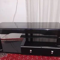 میز تلویزیون شیشه‌ای مشکی