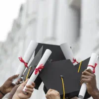 اخذ دیپلم فنی‌وحرفه‌ای با مدرک معتبر آموزش و پرورش