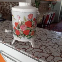 کلمن آب خیلی قشنگ