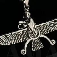 گردنبند با زنجیر