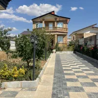 ویلاباغ کلاسیک با کنتور برق و اب هومندوادان زنبق