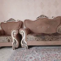 مبل هفت نفره و میز عسلی و اپلیدی