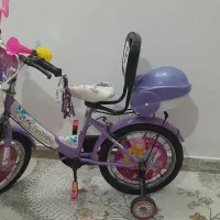 بنفش. رنگ فابریک