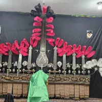 علم ، علامت ۹ تیغ ساخت حسینی