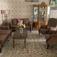 مبل راحتی در حد نو به همراه اباژور