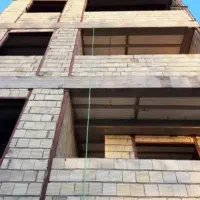 بنا ساختمان سیمان کاری و اجر چینی و ...