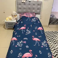 *تخت نو جوان*