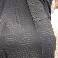 یکعدد چادر مشکی دوخته شده سالم تمیز قد ۱۶۰