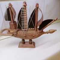کشتی یا قایق چوبی بادی موتوری