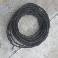 کابل ومیز کار