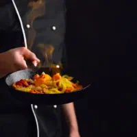 استخدام آشپز و نیروی خدمات پذیرایی شرکت