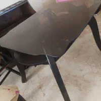 میز غذاخوری دوتا صندلی سالمه دوتاش تعمیر میخاد