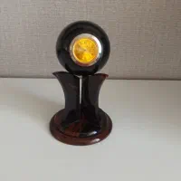 ساعت رومیزی سالم فقط۲۰۰ و دکوری ۱۰۰