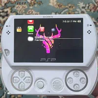 به همراه ۲ عدد رم ام ۲ psp go