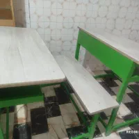 نیمکت دانش آموز یی