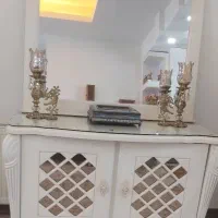 کنسول به همراه آینه سفیدصدفی کاملا نو بدون خش وخط