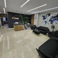مشاور املاک خانم و اقا درآمد نامحدود