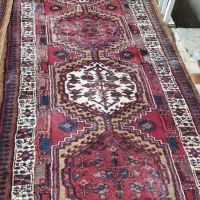 دوعدد فرش دستباف کناره