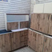 کابینت تمیز در حد نو و تنور گازی