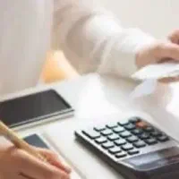 سرپرست مالی خانم