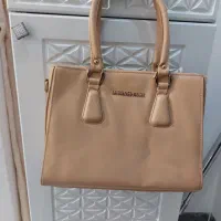 کیف|کیف، کفش، کمربند|همدان, |دیوار