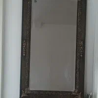 آیینه و میز شرکتی