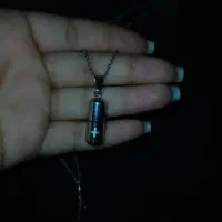 گردنبند کپسول